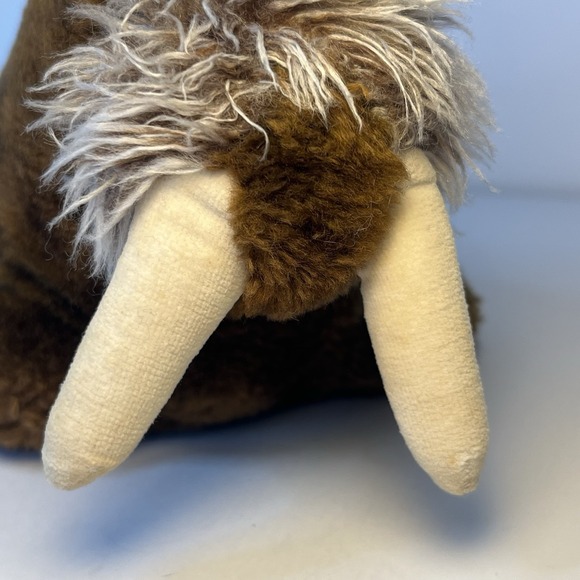 Vintage R. Dakin WALRUS Stuffed Animal 9" Plush Marine Animal - Picture 13 of 16